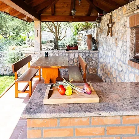 Oliva - Two Bedroom With Terrace And Swimming Pool Gruda