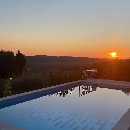 Oliva - Two Bedroom With Terrace And Swimming Pool Gruda