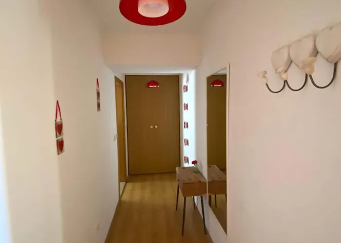 Oliva - Two Bedroom With Terrace And Swimming Pool فيلة *