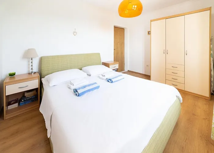 Oliva - Two Bedroom With Terrace And Swimming Pool فيلة Gruda