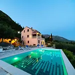 Oliva - Two Bedroom With Terrace And Swimming Pool Vila