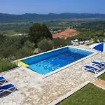 Oliva - Two Bedroom With Terrace And Swimming Pool Gruda