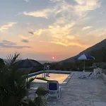 Vila Oliva - Two Bedroom With Terrace And Swimming Pool Gruda