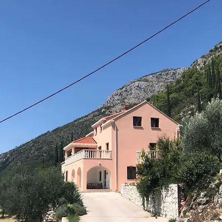 Villa Oliva - Two Bedroom With Terrace And Swimming Pool *