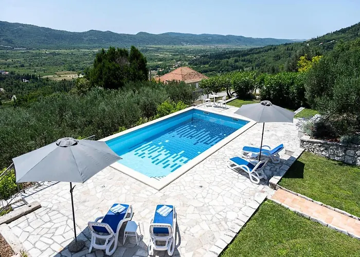 Oliva - Two Bedroom With Terrace And Swimming Pool Gruda